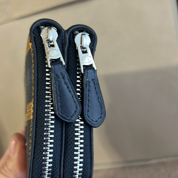 SOLD Coach Plaid & Monogram Double Zip Compact Wallet - Picture 3 of 8